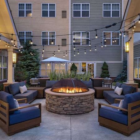 Residence Inn By Marriott Long Island Islip/Courthouse Complex Central Islip Bagian luar foto