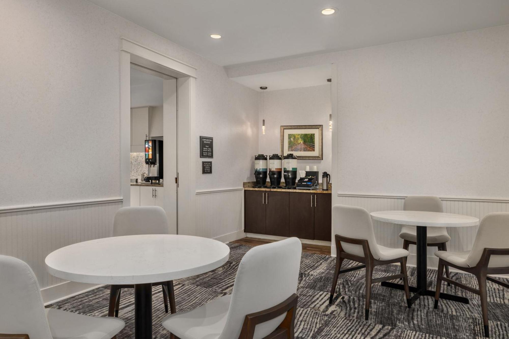 Residence Inn By Marriott Long Island Islip/Courthouse Complex Central Islip Bagian luar foto