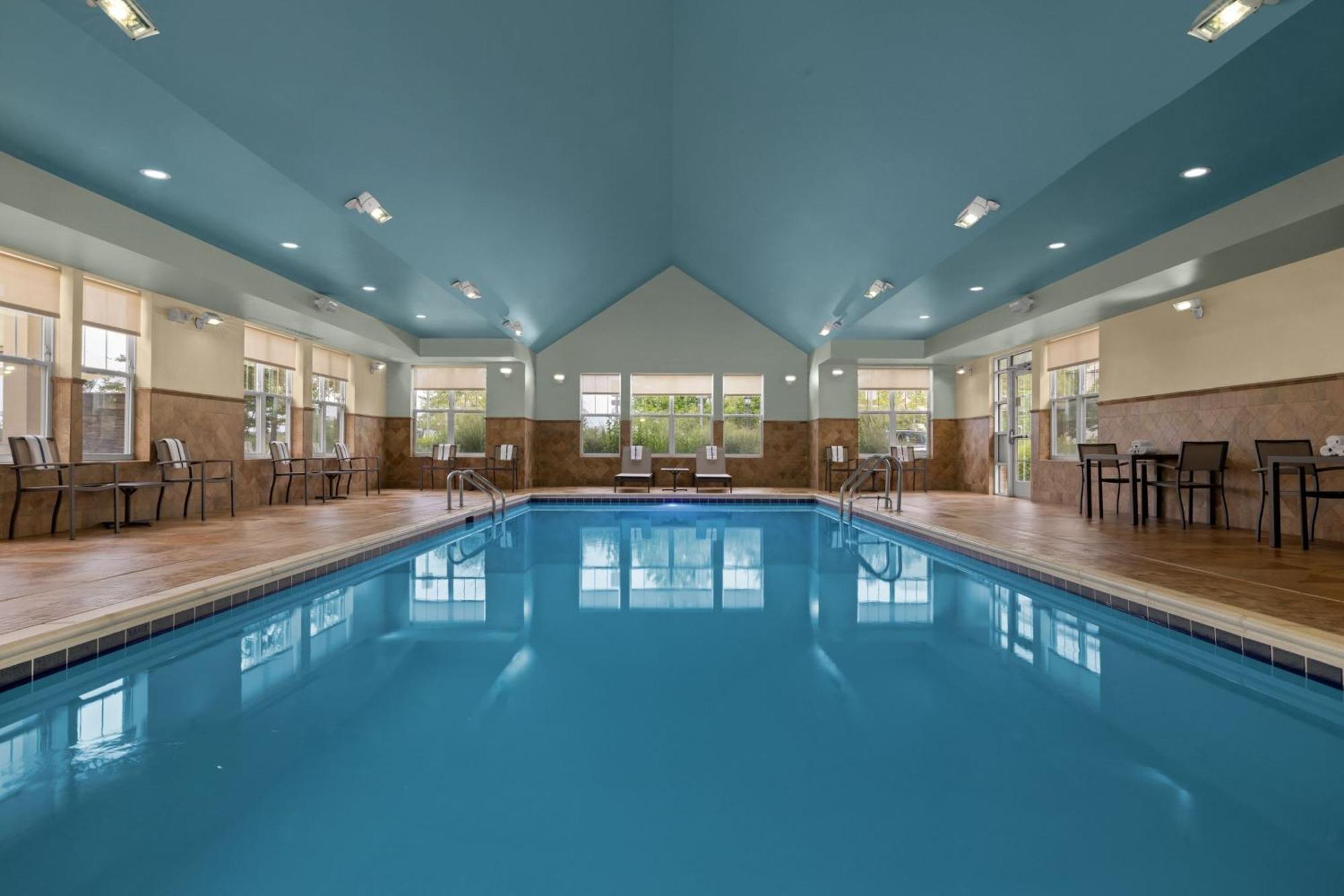 Residence Inn By Marriott Long Island Islip/Courthouse Complex Central Islip Bagian luar foto