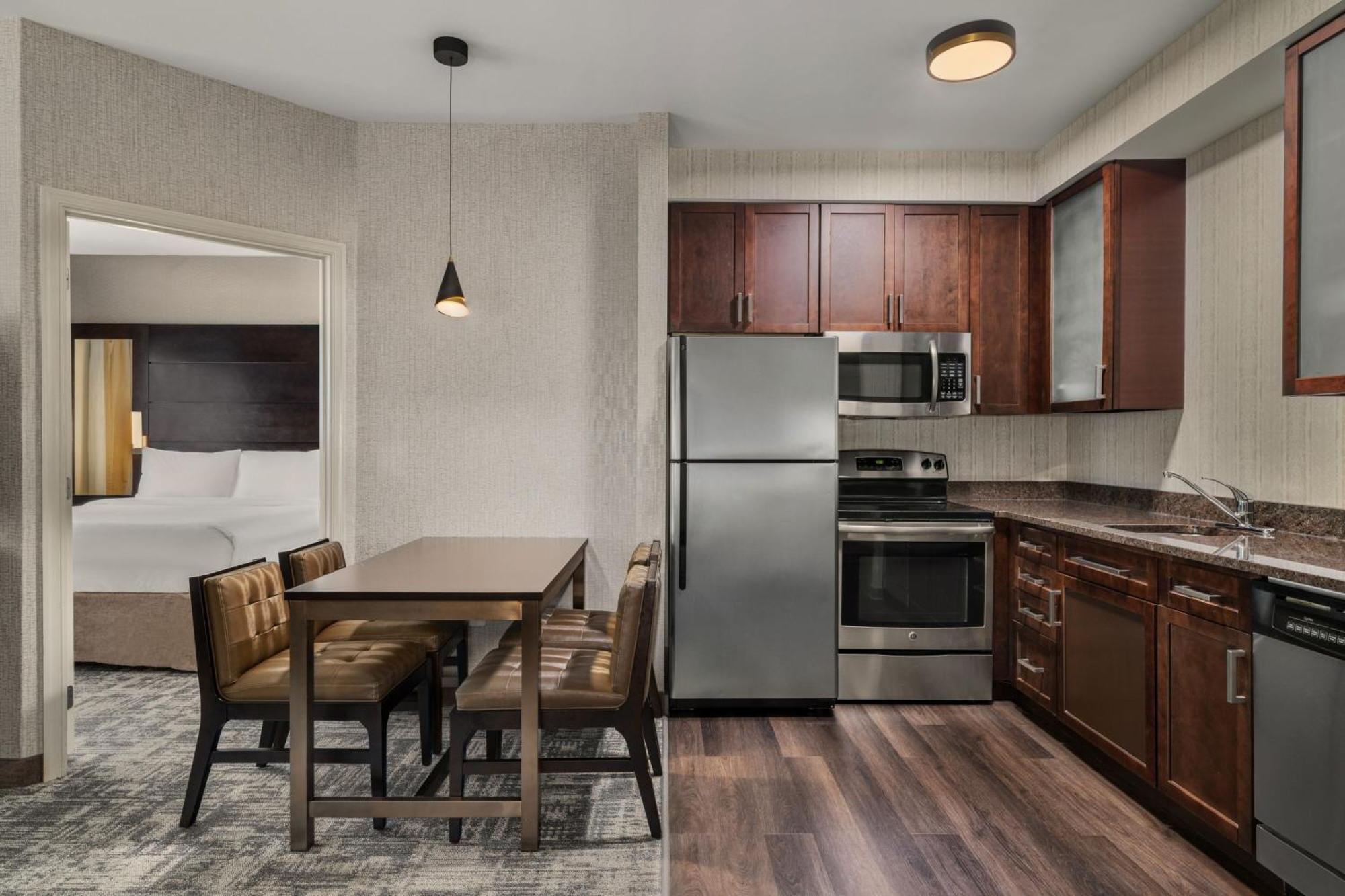 Residence Inn By Marriott Long Island Islip/Courthouse Complex Central Islip Bagian luar foto