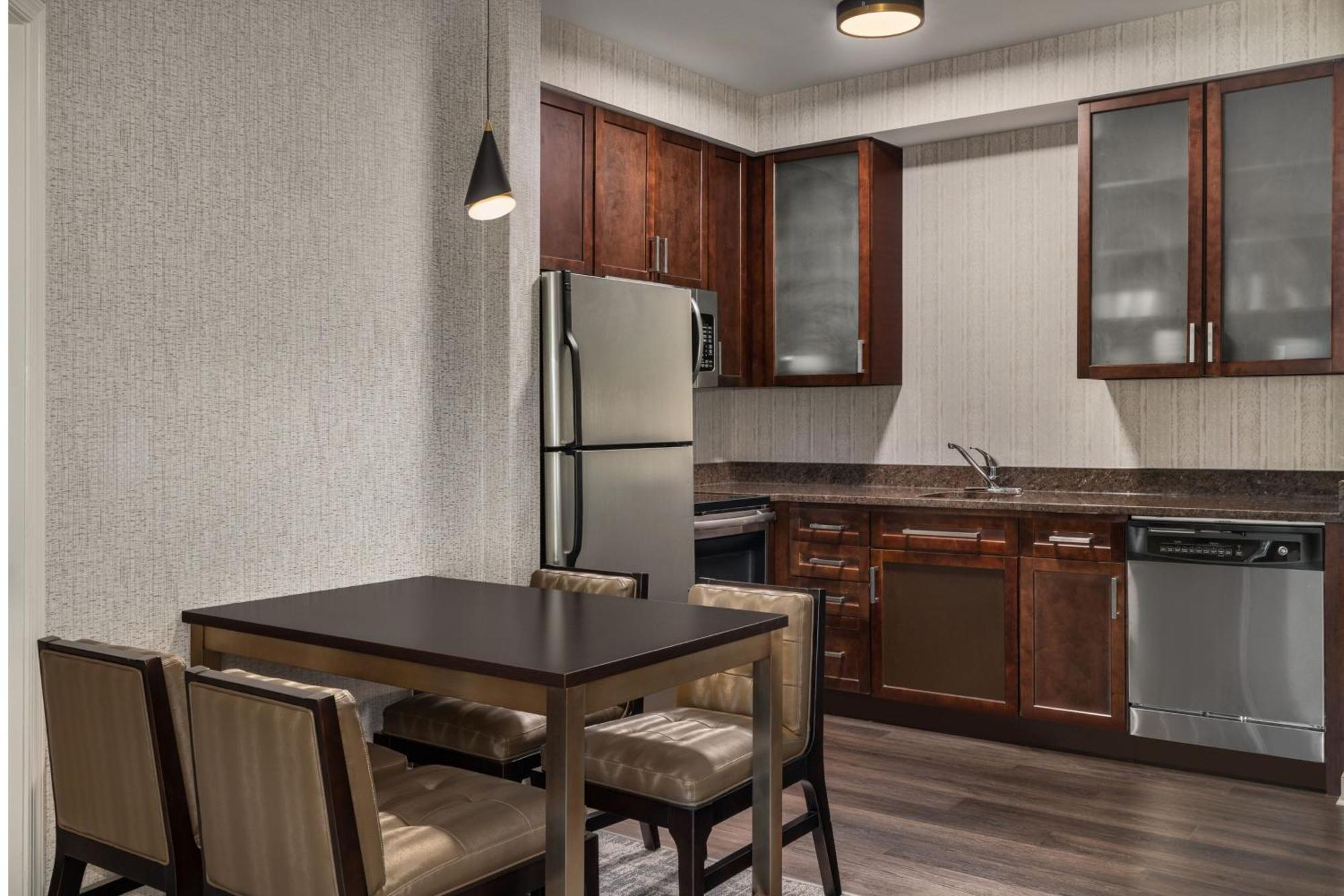 Residence Inn By Marriott Long Island Islip/Courthouse Complex Central Islip Bagian luar foto