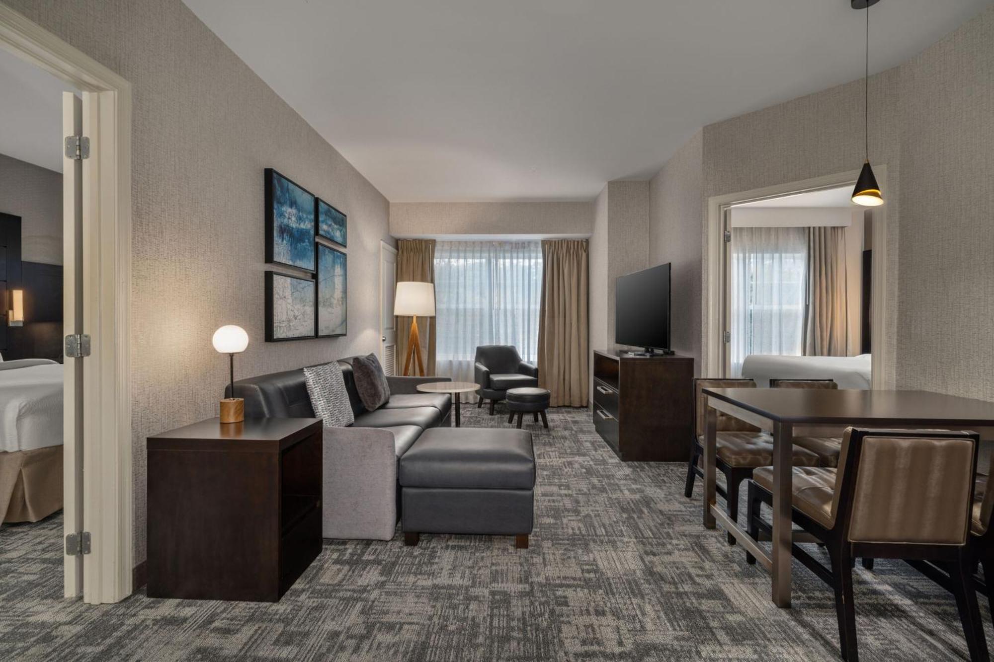 Residence Inn By Marriott Long Island Islip/Courthouse Complex Central Islip Bagian luar foto